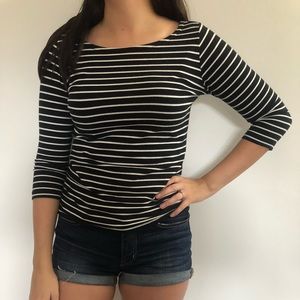 3/4 in sleeve striped shirt
